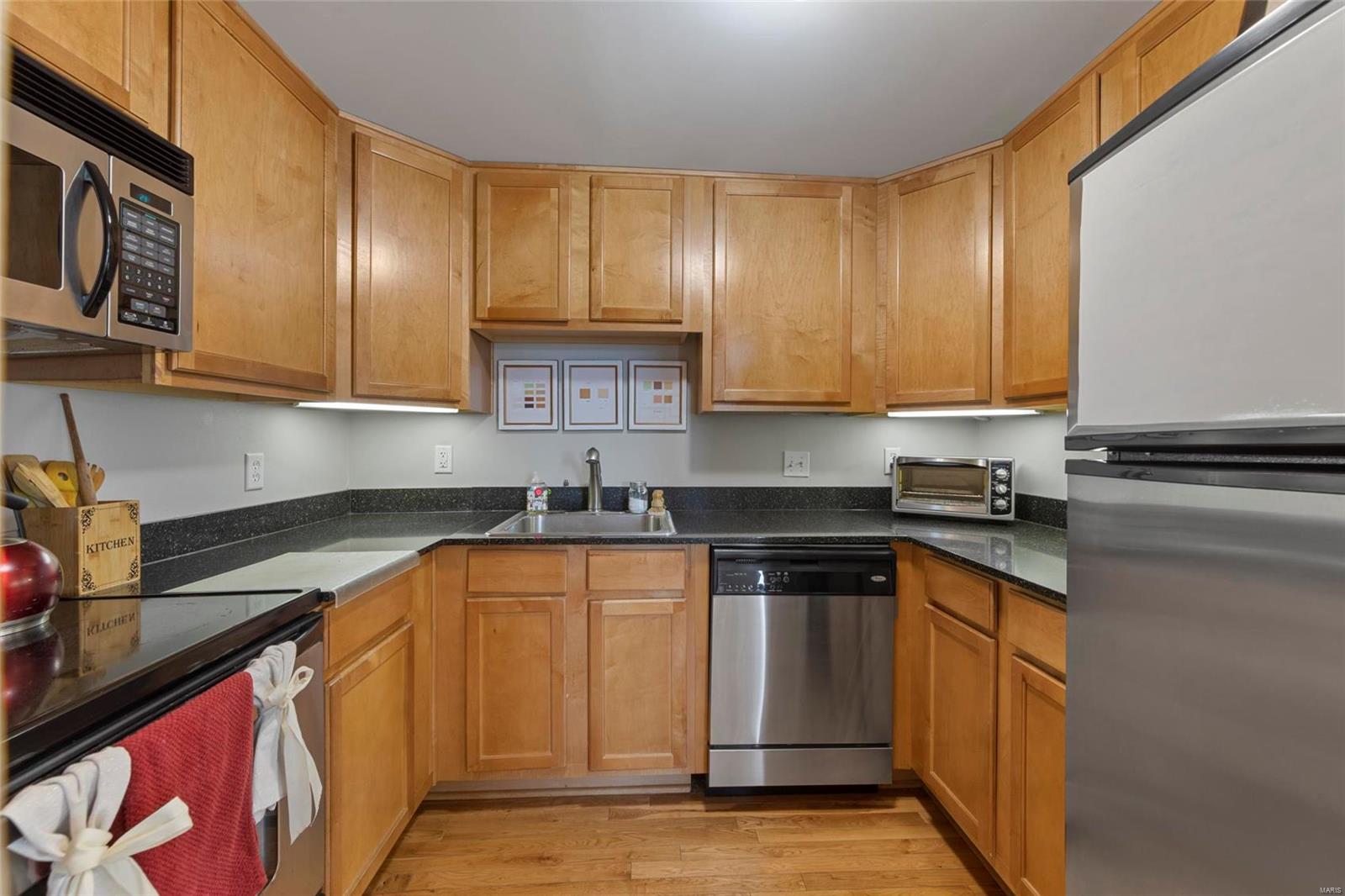 4-Se/Traymoor 3 City Bl 3874-W - Residential