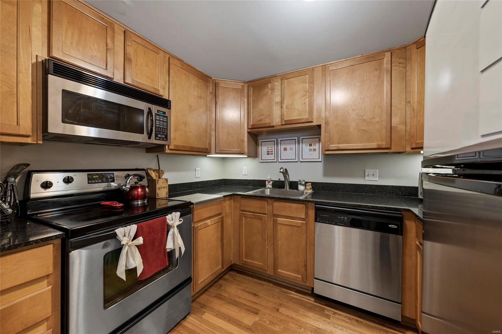 4-Se/Traymoor 3 City Bl 3874-W - Residential