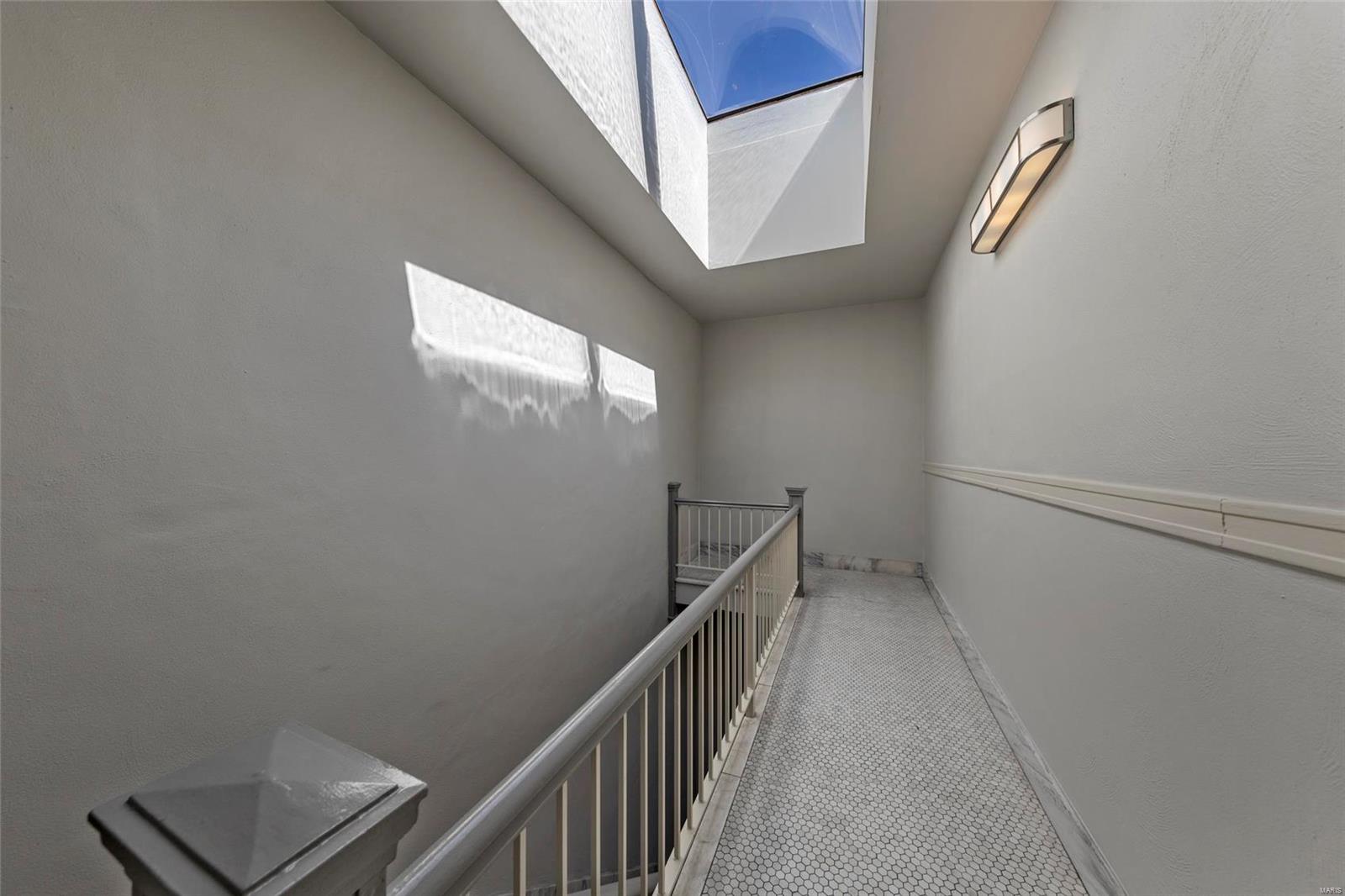 4-Se/Traymoor 3 City Bl 3874-W - Residential