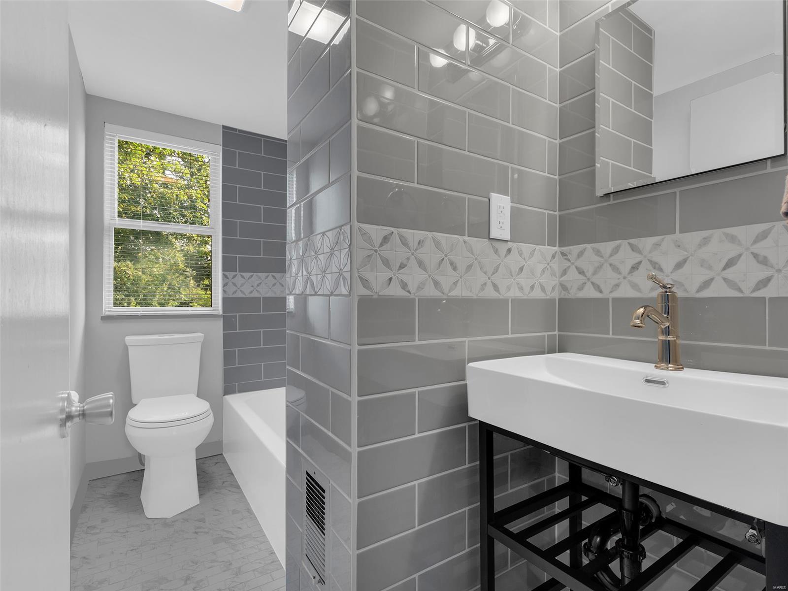 Barrington Oaks - Residential