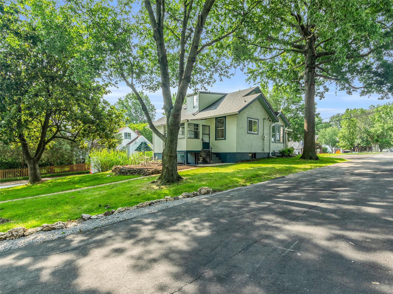 Barrington Oaks - Residential