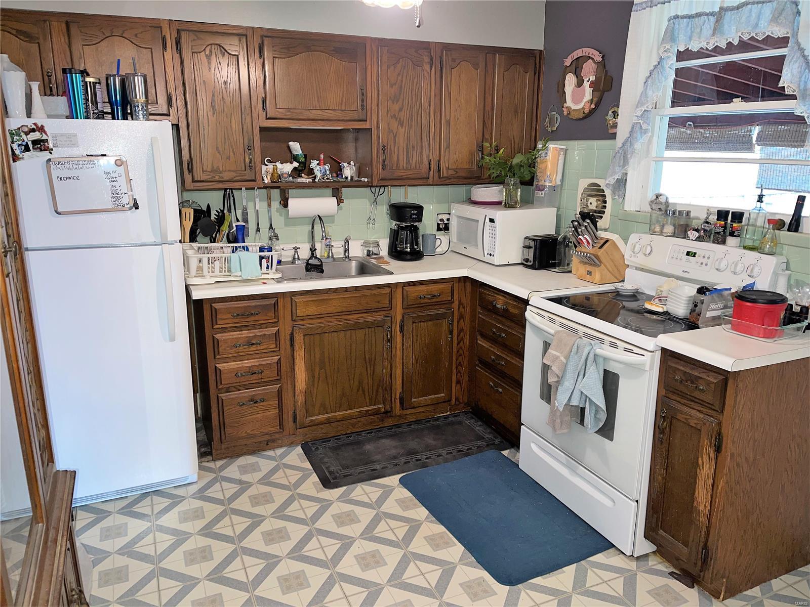 Ballwin Hills Sec 2 - Residential