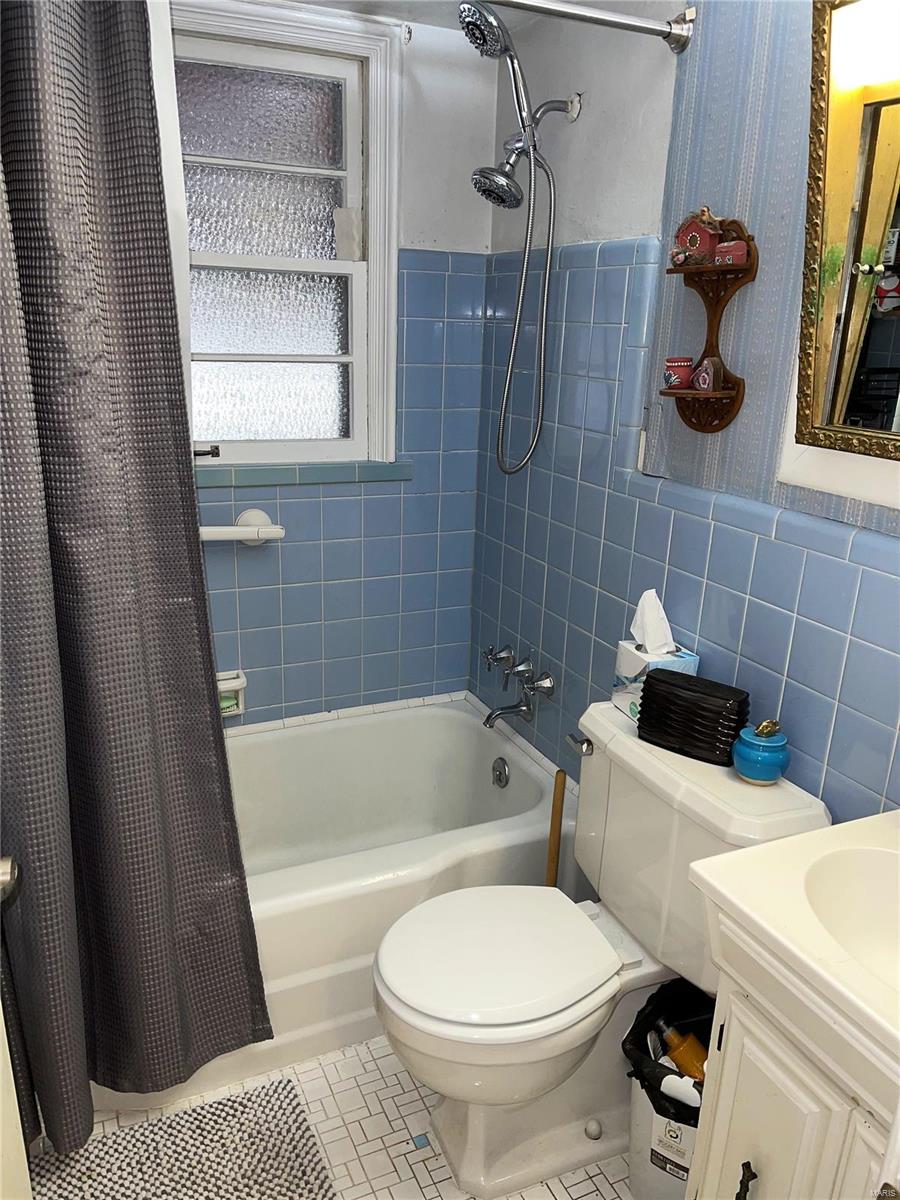 Ballwin Hills Sec 2 - Residential