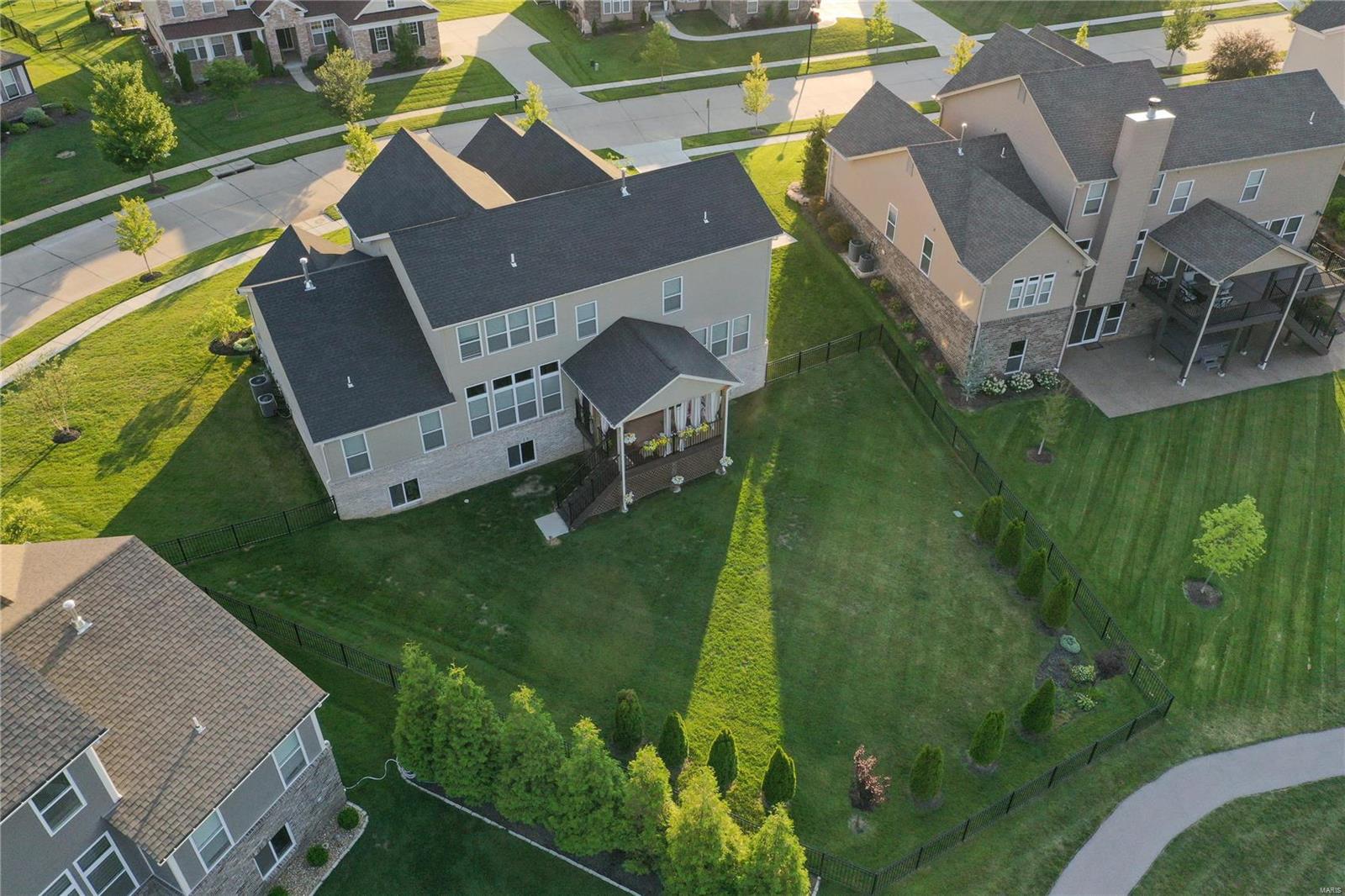 Bur Oaks - Residential