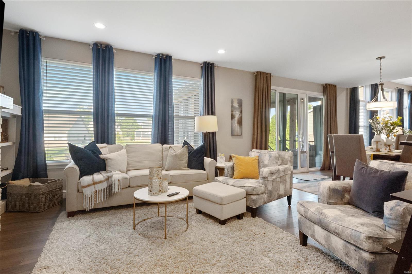 Bur Oaks - Residential