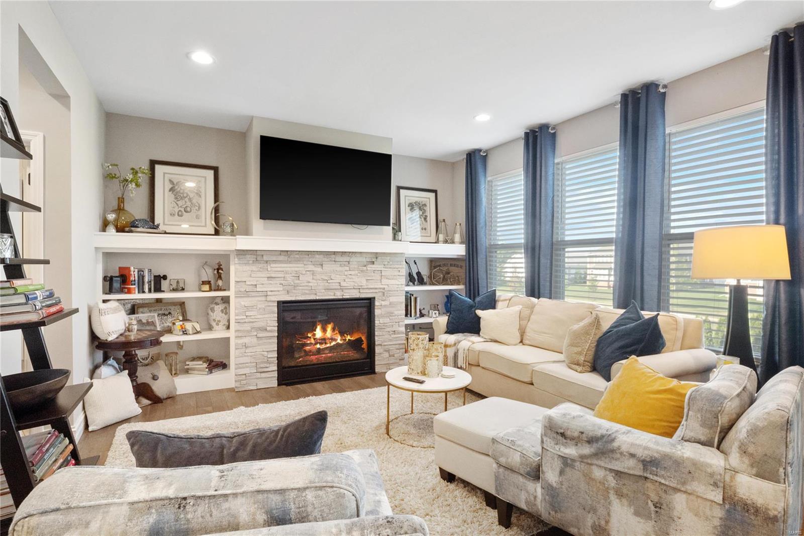 Bur Oaks - Residential