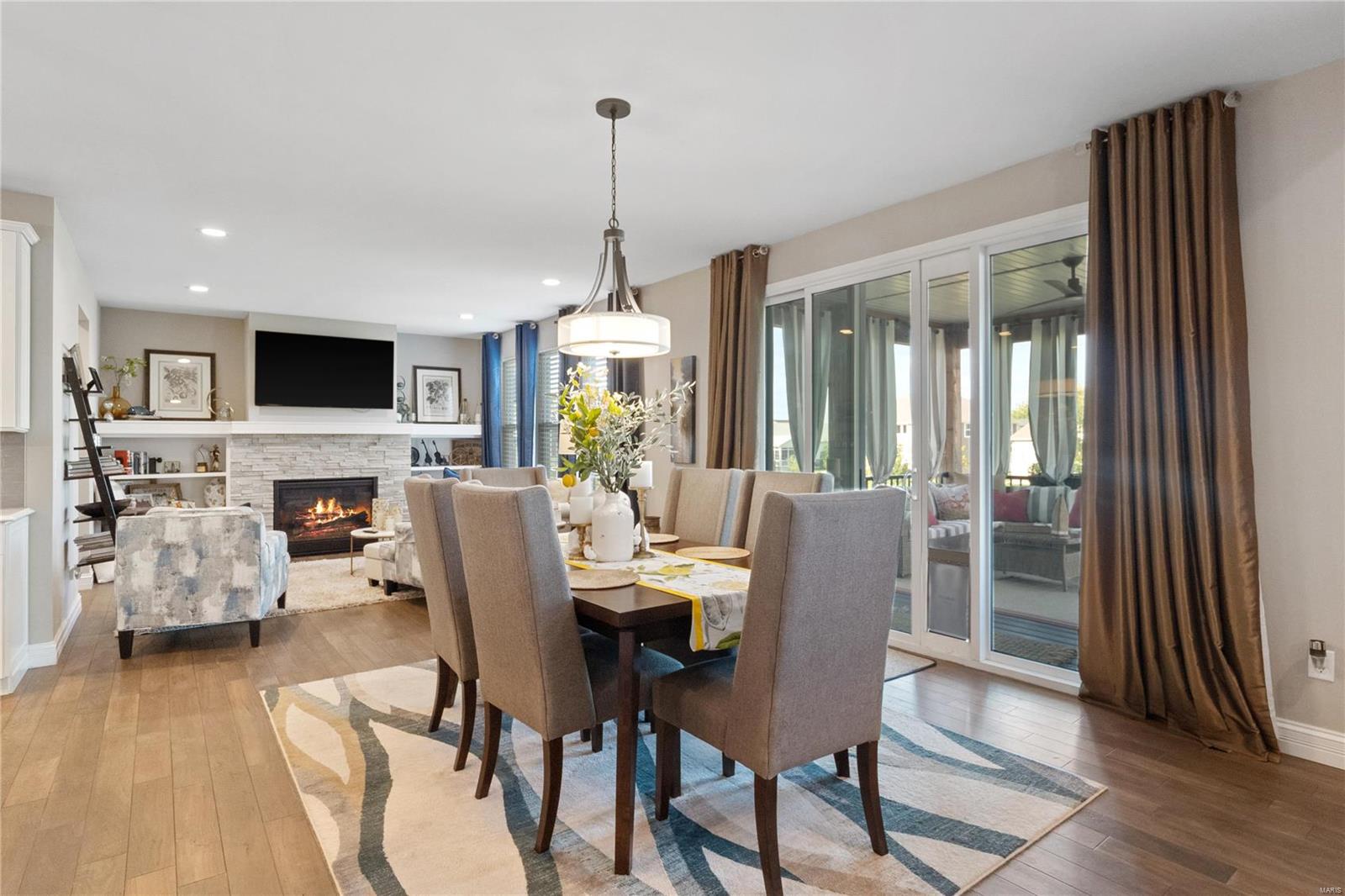 Bur Oaks - Residential