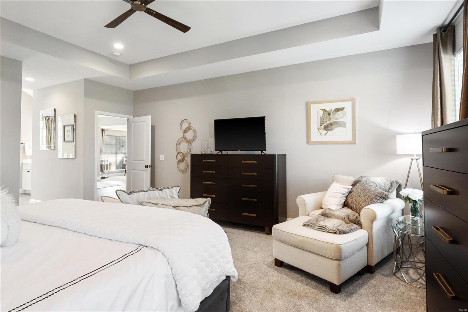 Bur Oaks - Residential