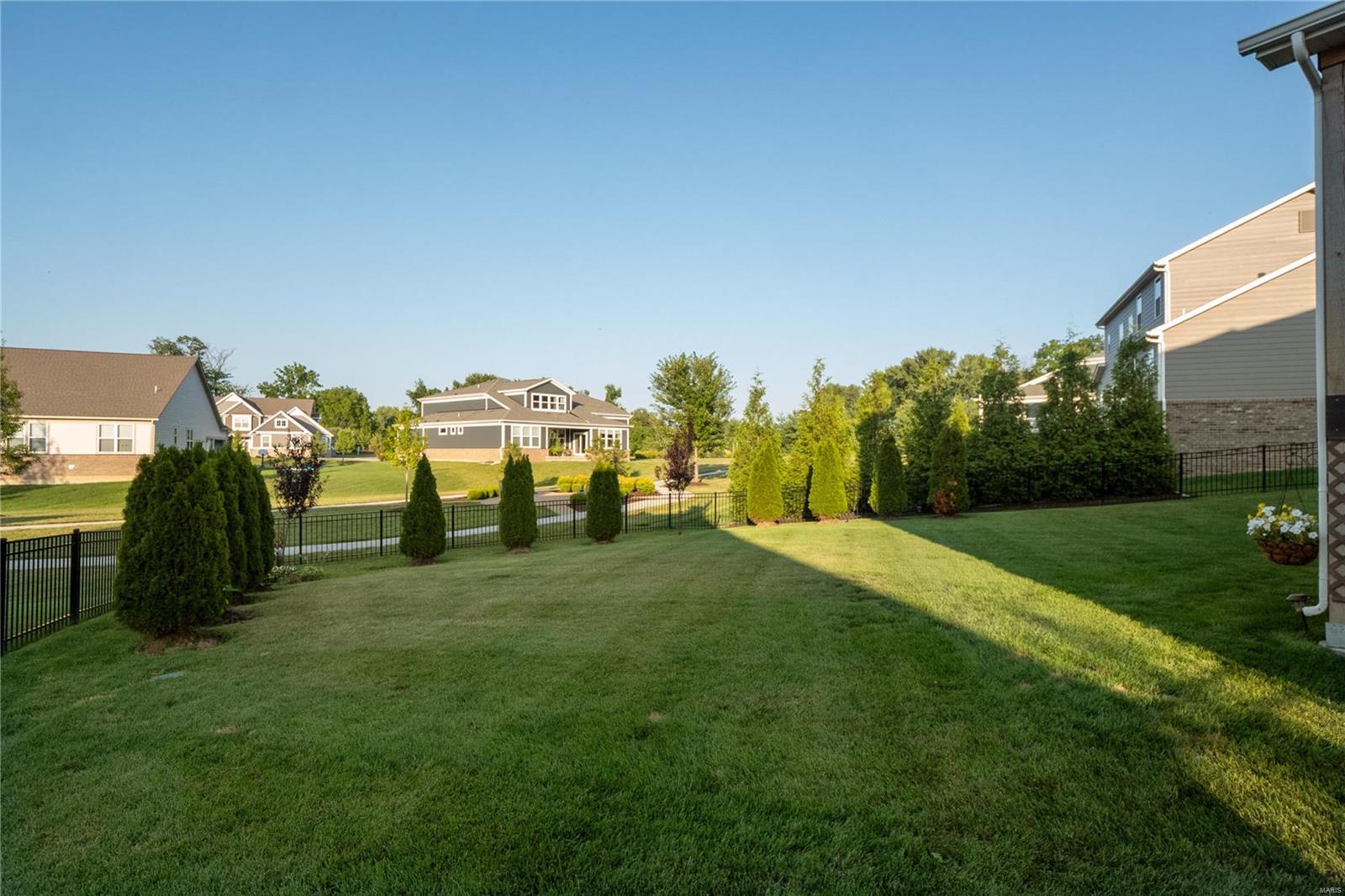 Bur Oaks - Residential