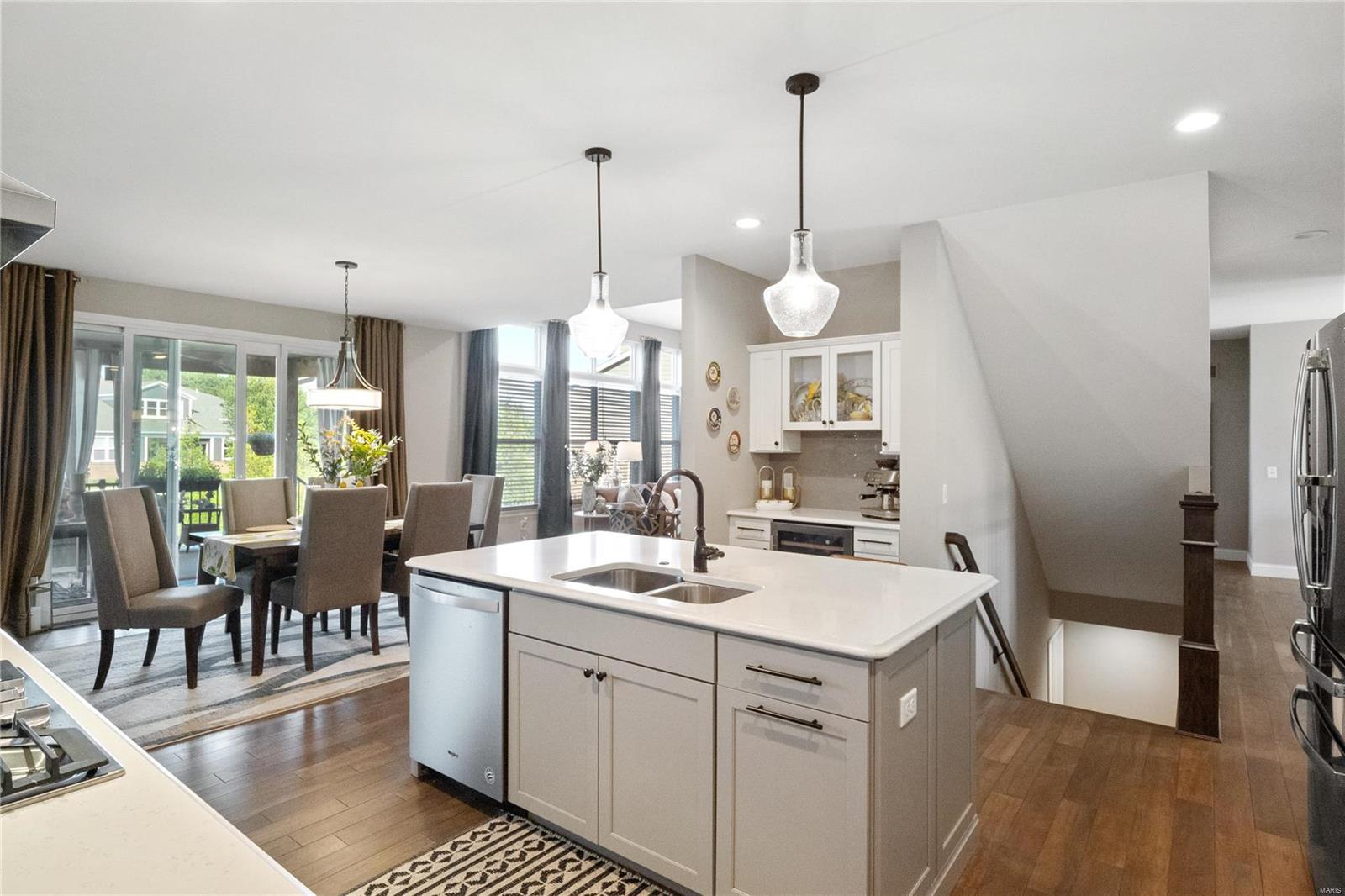 Bur Oaks - Residential