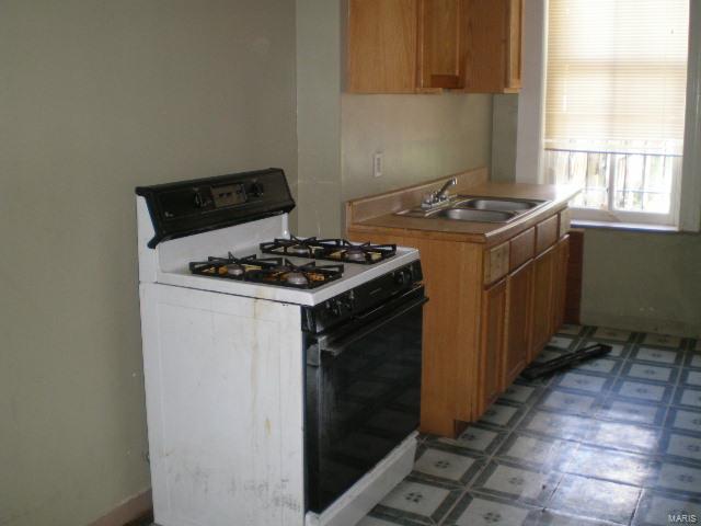 St Louis Commons Add - Residential Income