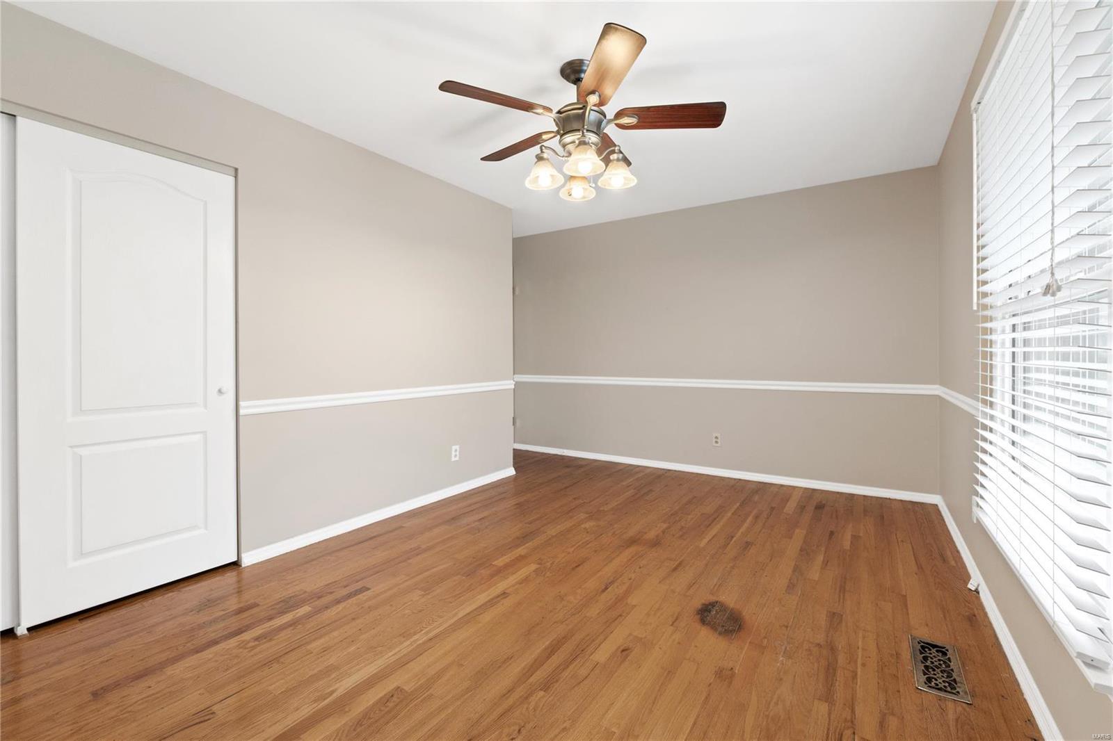 Chesterfield, Missouri 63017, United States, 4 Bedrooms Bedrooms, ,3 BathroomsBathrooms,Residential,Pending,30613