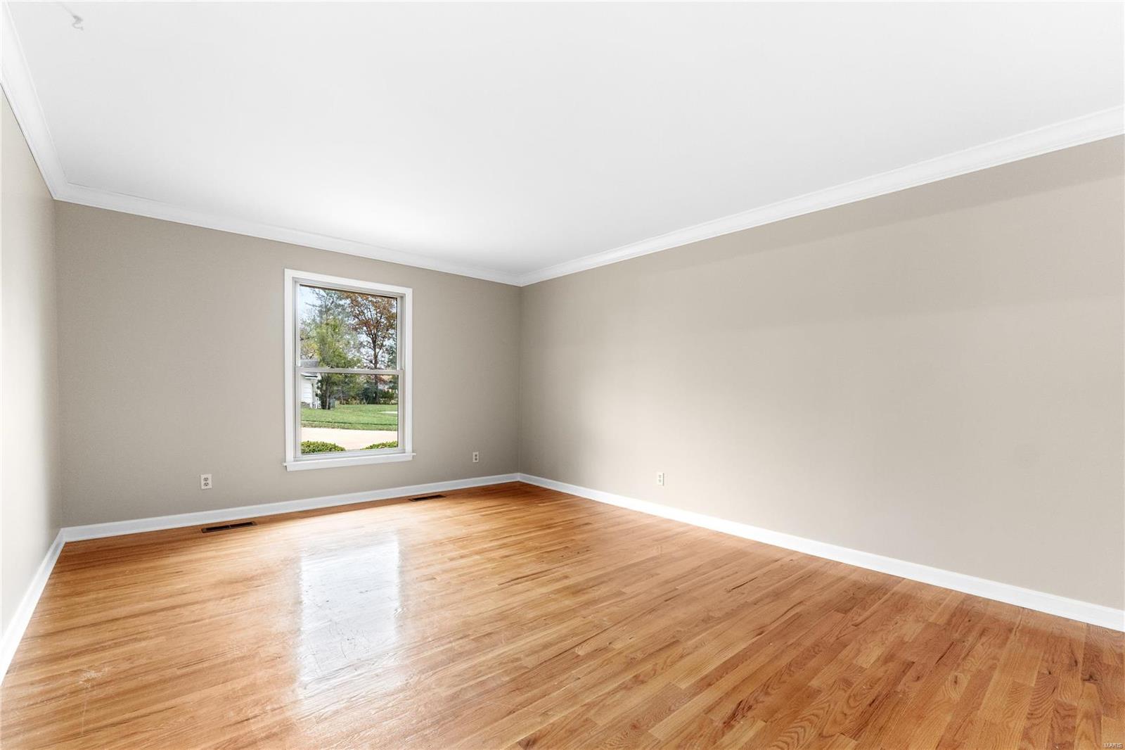 Chesterfield, Missouri 63017, United States, 4 Bedrooms Bedrooms, ,3 BathroomsBathrooms,Residential,Pending,30613