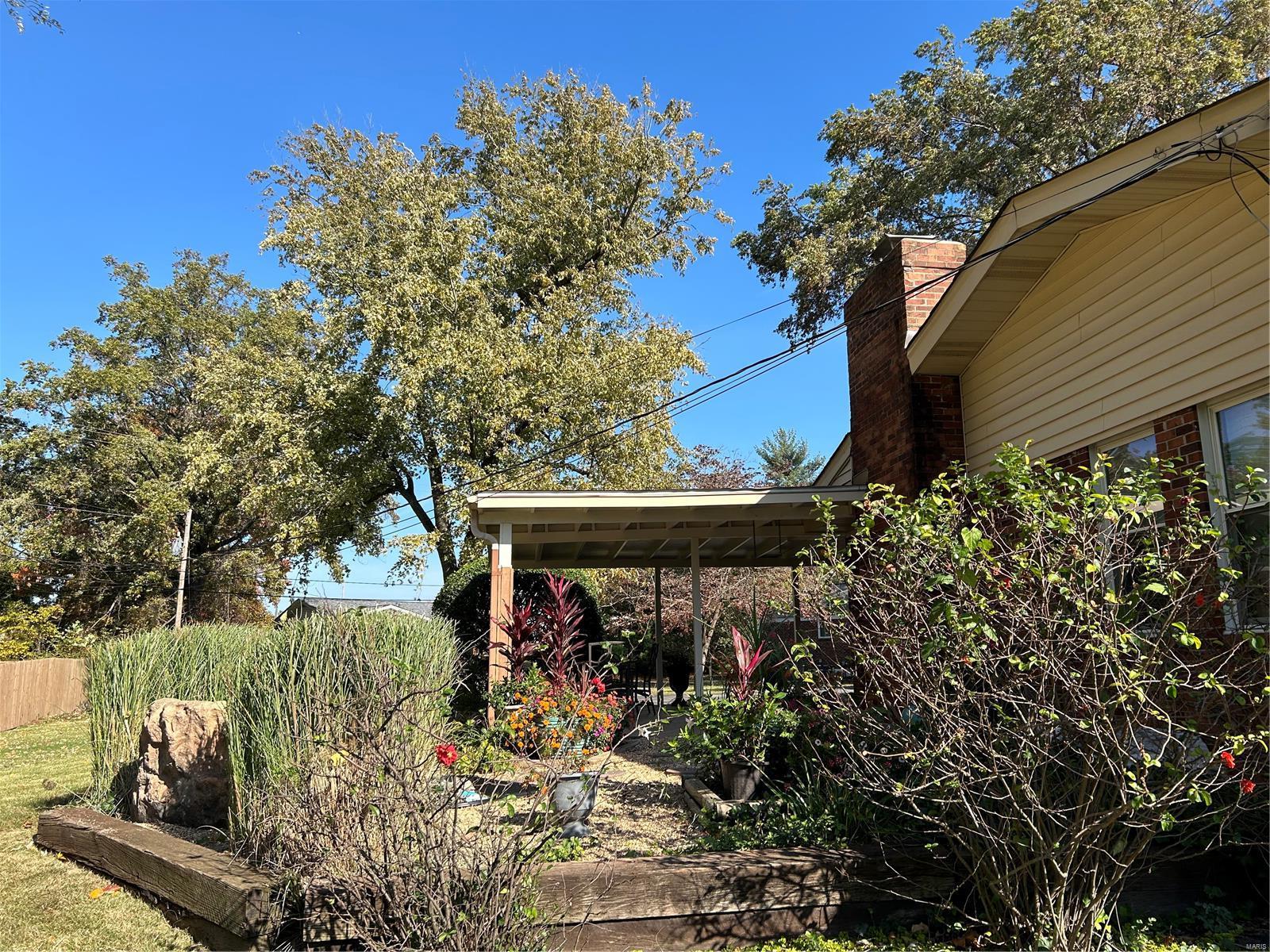 Chesterfield, Missouri 63017, United States, 4 Bedrooms Bedrooms, ,3 BathroomsBathrooms,Residential,Pending,30613