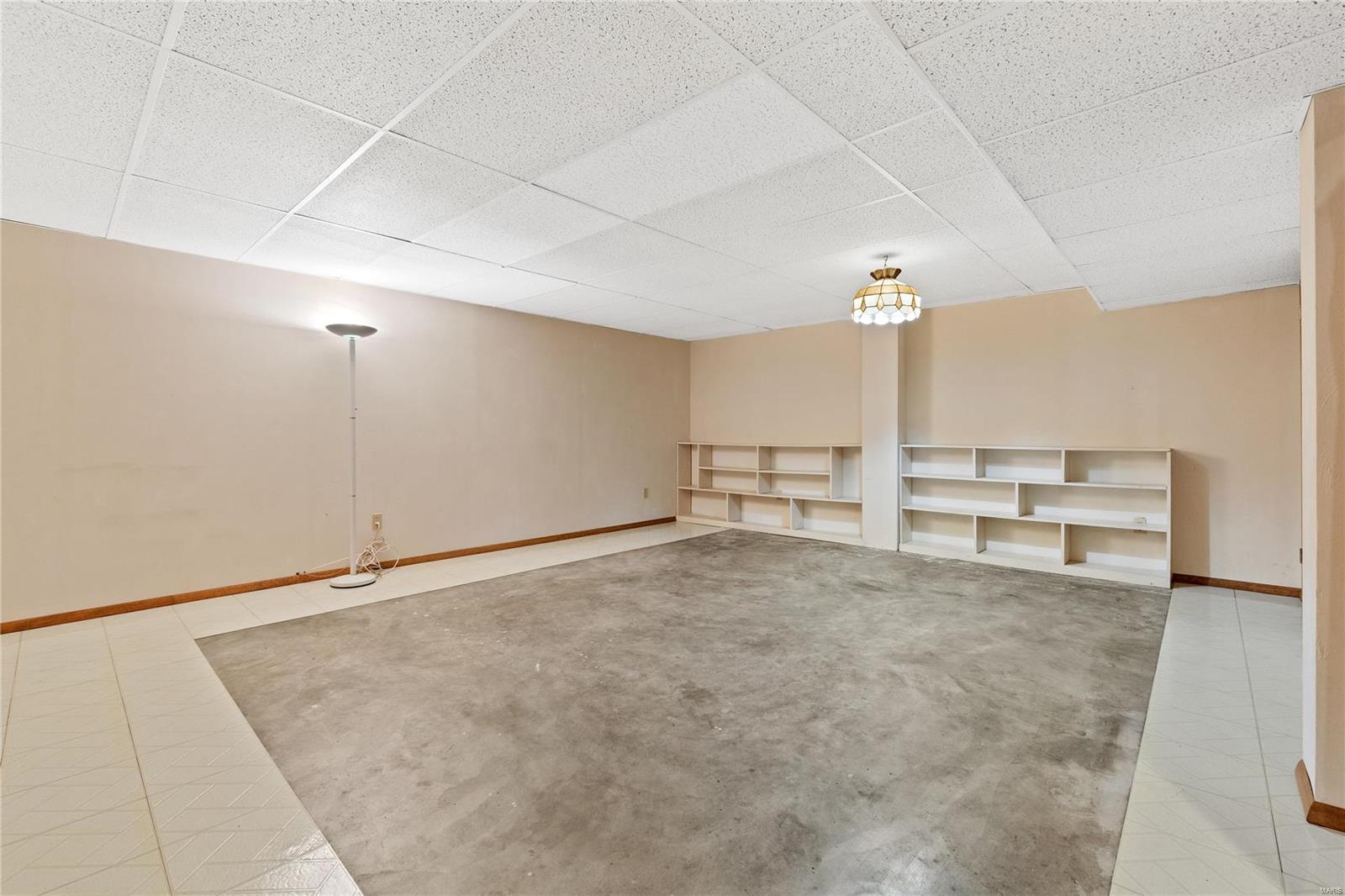 Chesterfield, Missouri 63017, United States, 4 Bedrooms Bedrooms, ,3 BathroomsBathrooms,Residential,Pending,30613