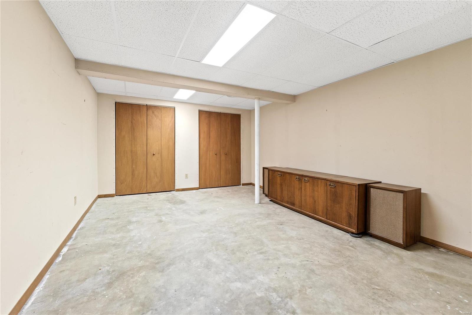 Chesterfield, Missouri 63017, United States, 4 Bedrooms Bedrooms, ,3 BathroomsBathrooms,Residential,Pending,30613