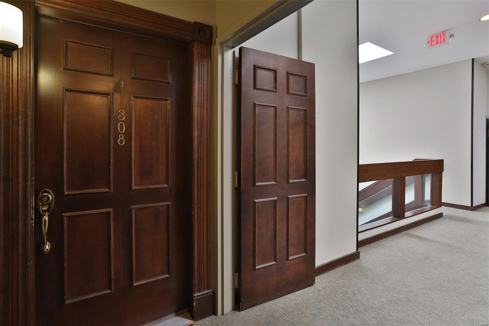 4554 Laclede Avenue 308