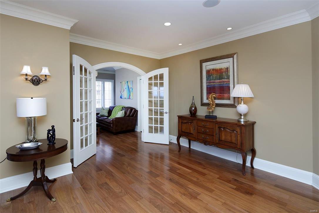 Plaza In Clayton A Condo The - Residential