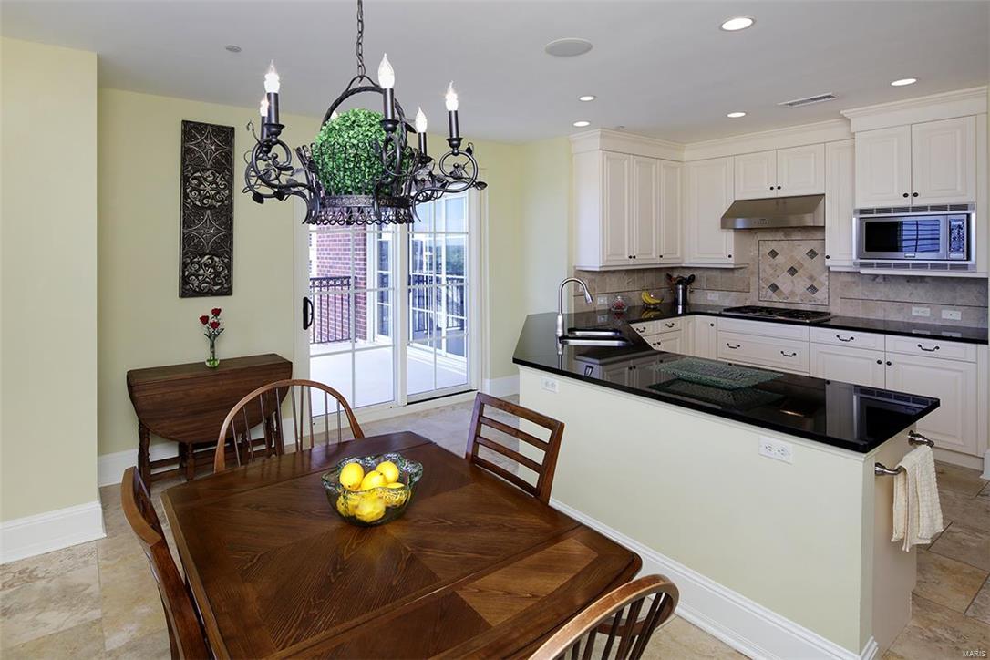 Plaza In Clayton A Condo The - Residential