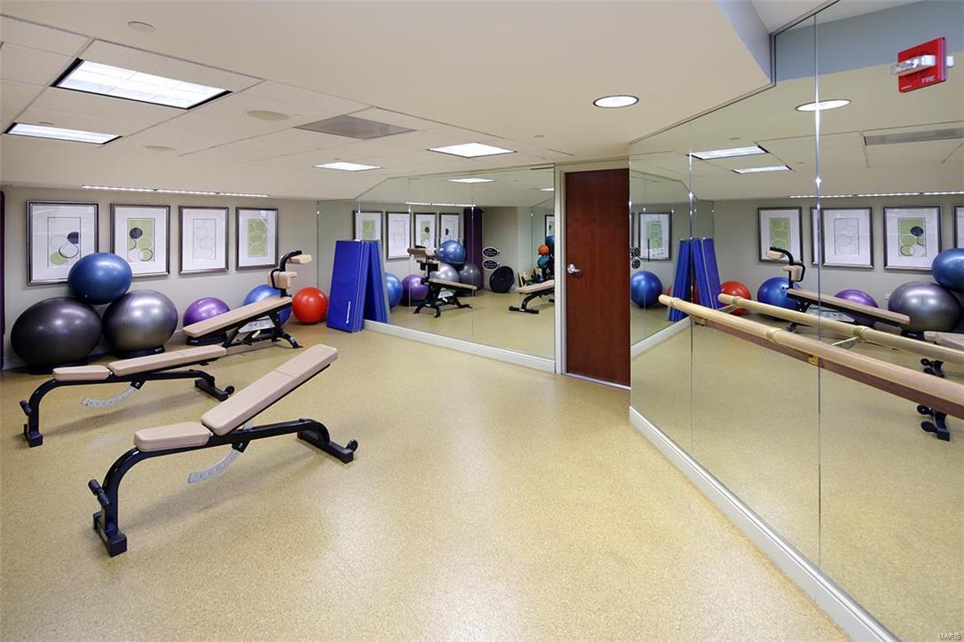 Plaza In Clayton A Condo The - Residential