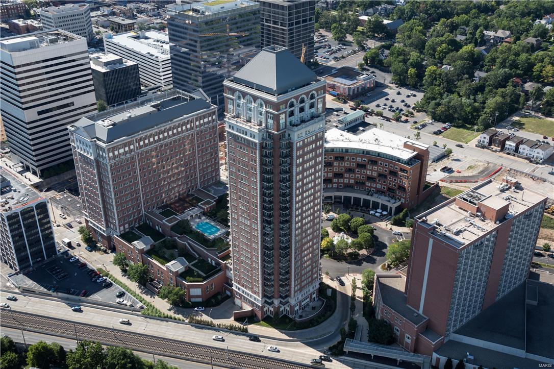 Plaza In Clayton A Condo The - Residential