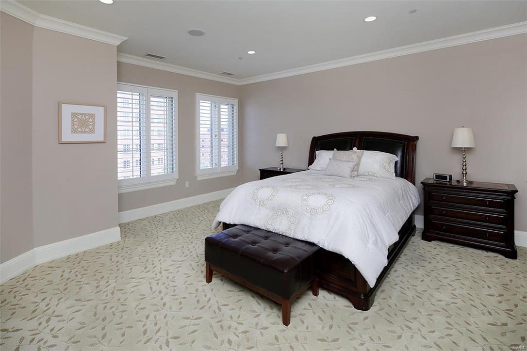 Plaza In Clayton A Condo The - Residential