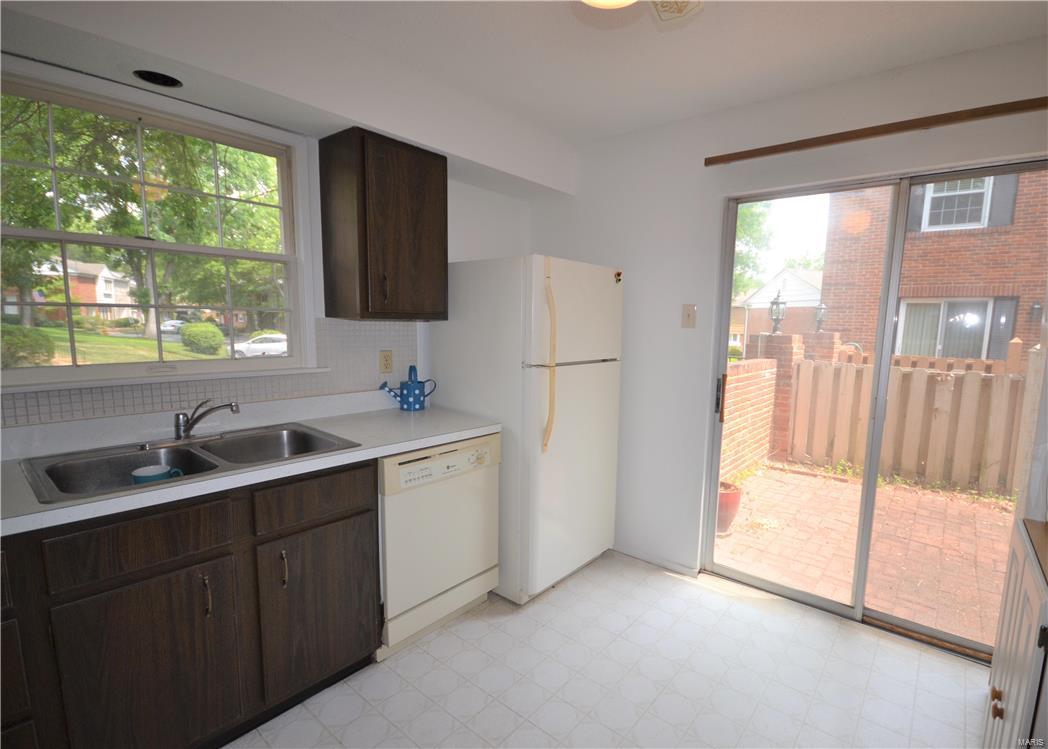 Woods Glen Condo - Residential