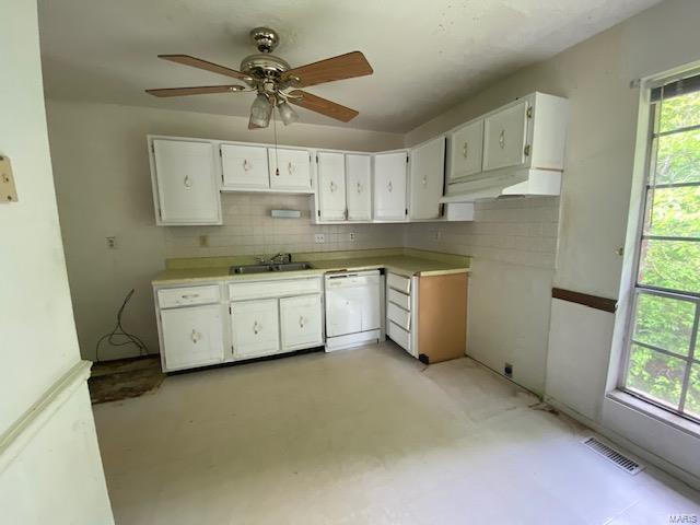 Charlene Manor 2 - Residential