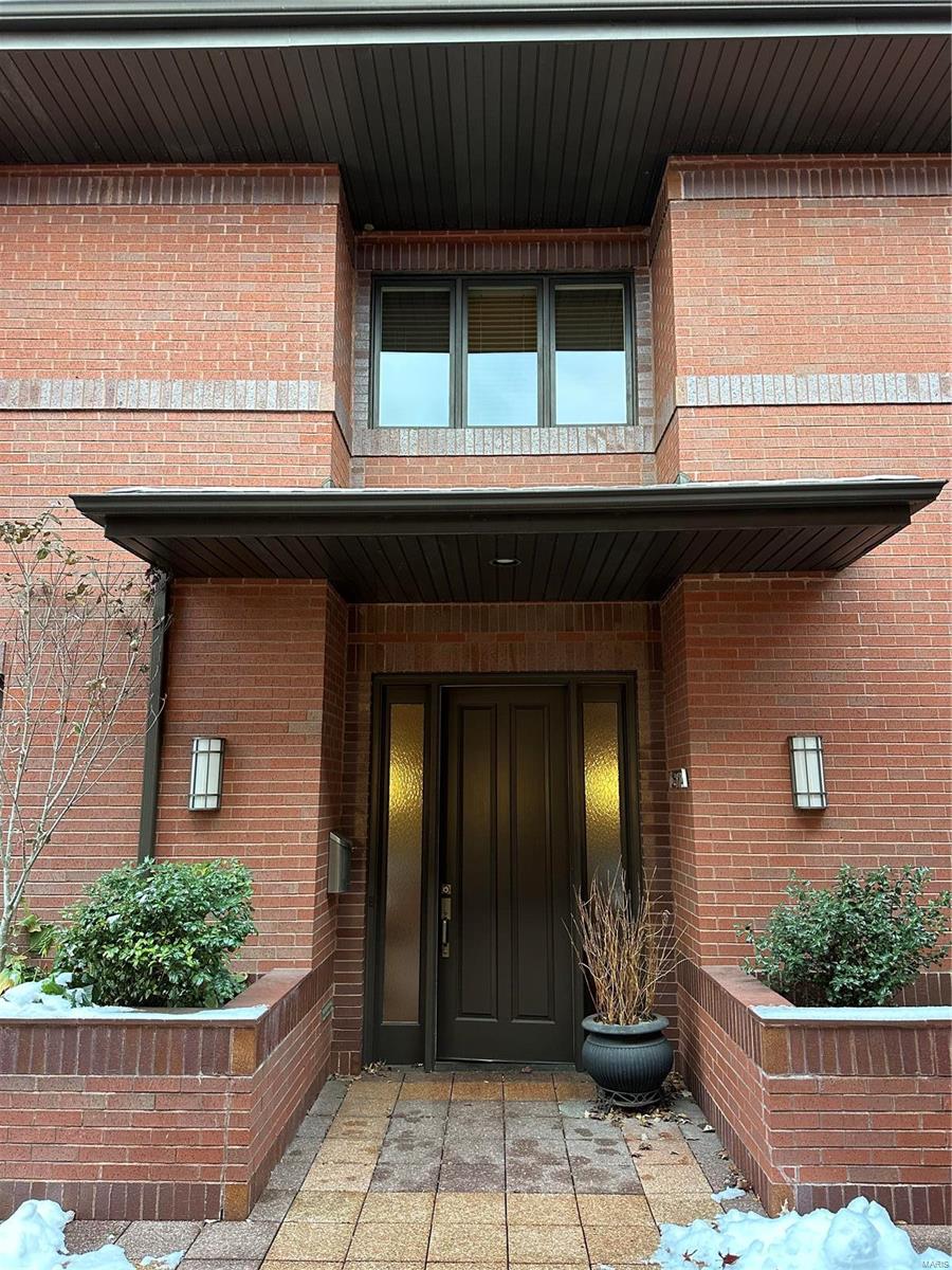 Pershing Townhomes - Residential