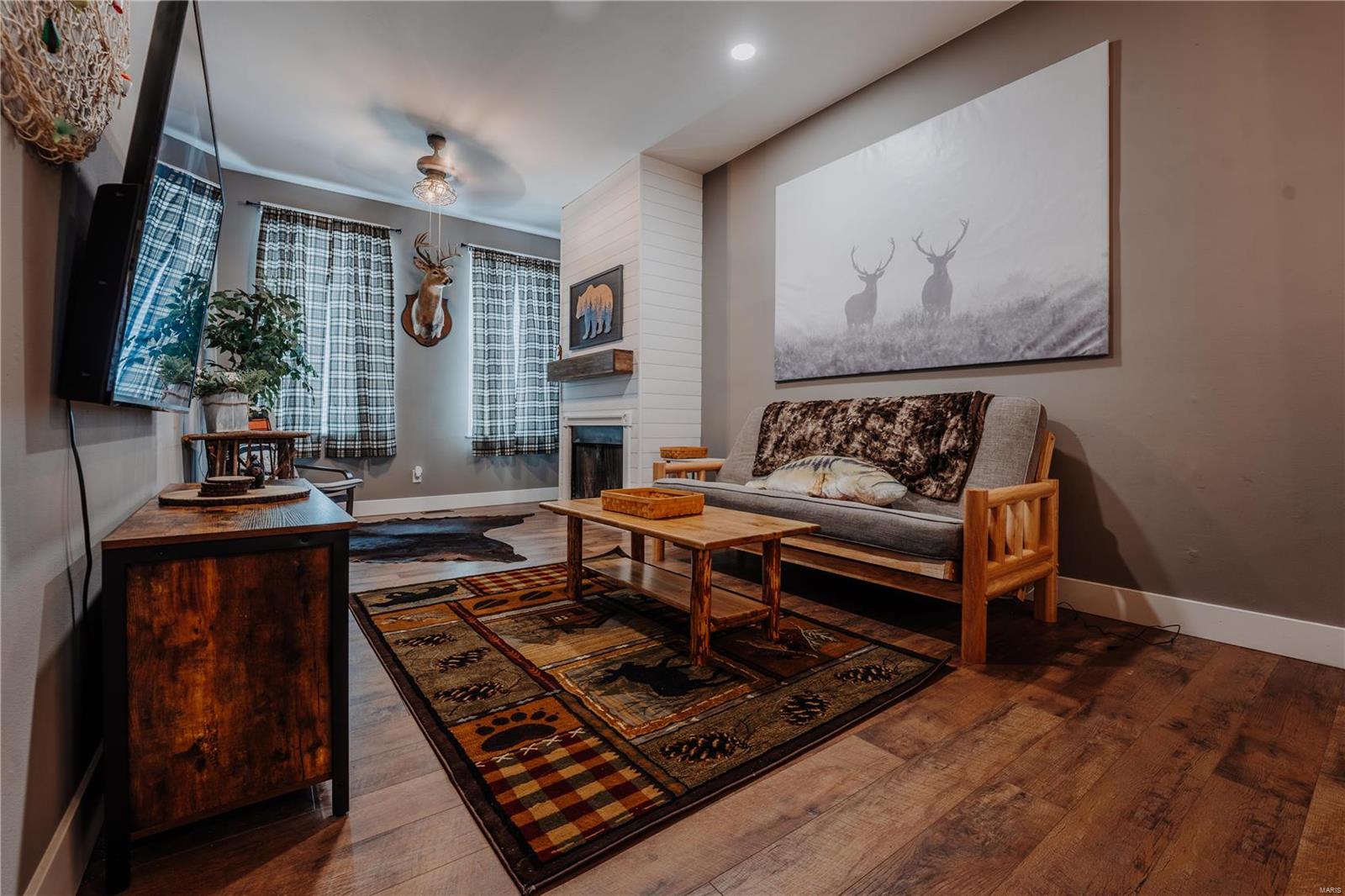 Liens Sub/Russell - Residential Income