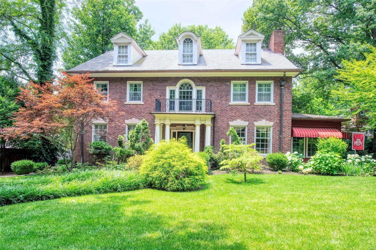 Country Club Place 2 - Residential