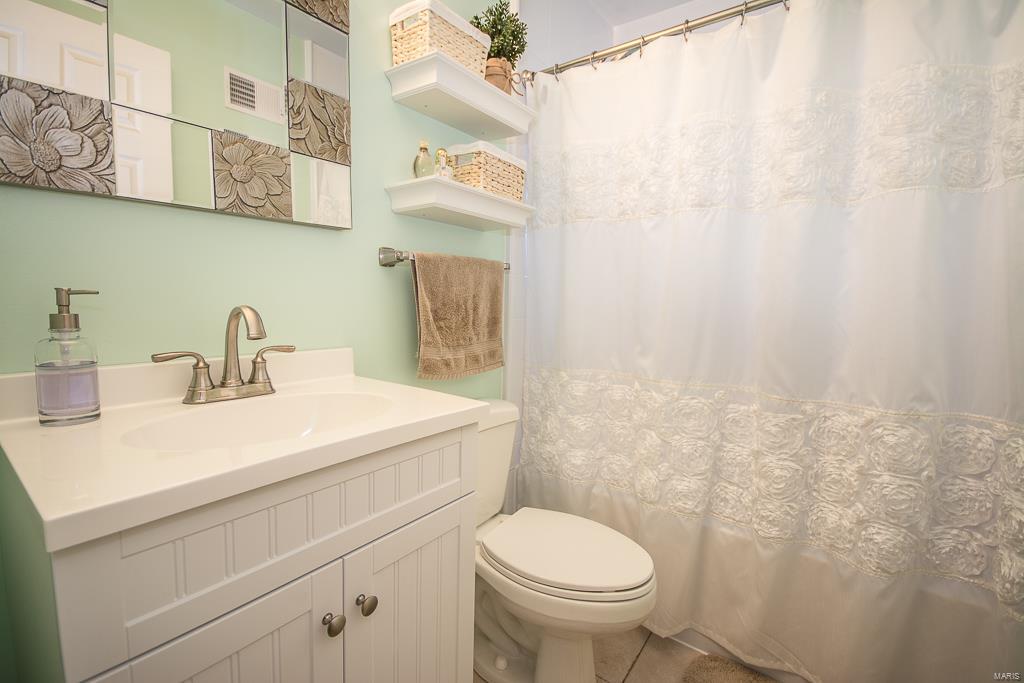 Golden Gables - Residential Lease