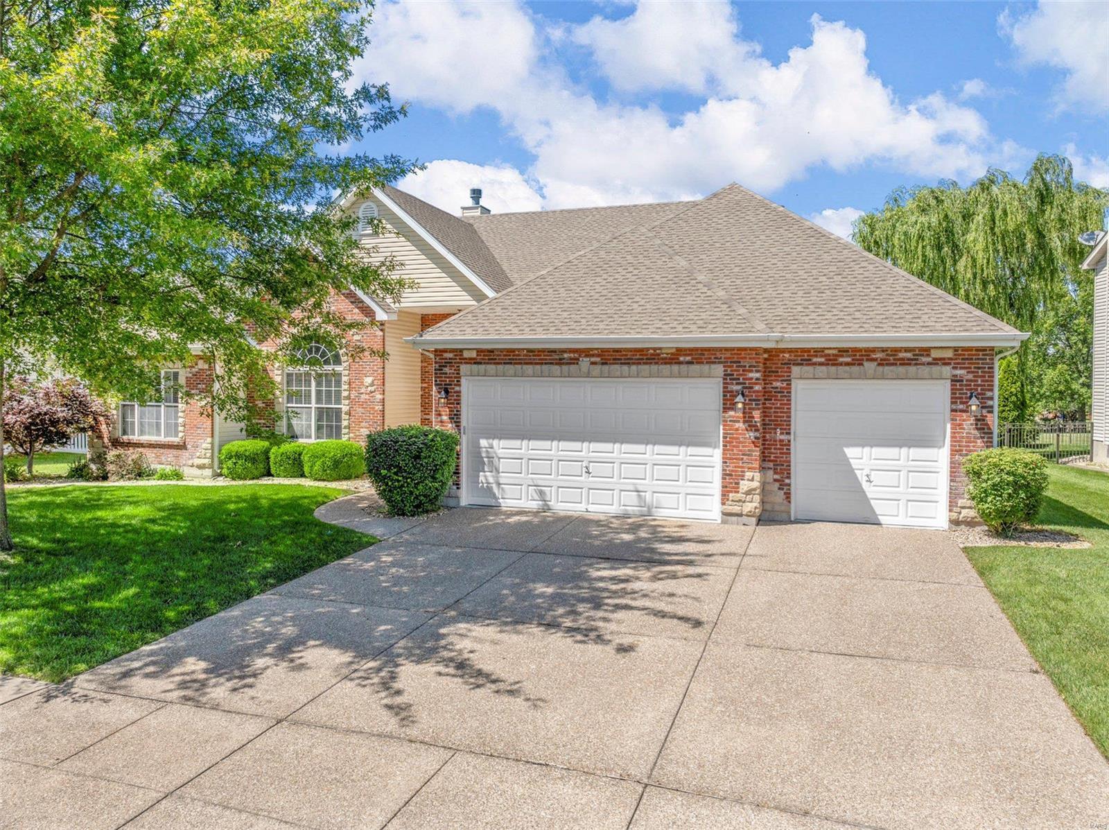 Manors At Hanley Crossing - Residential