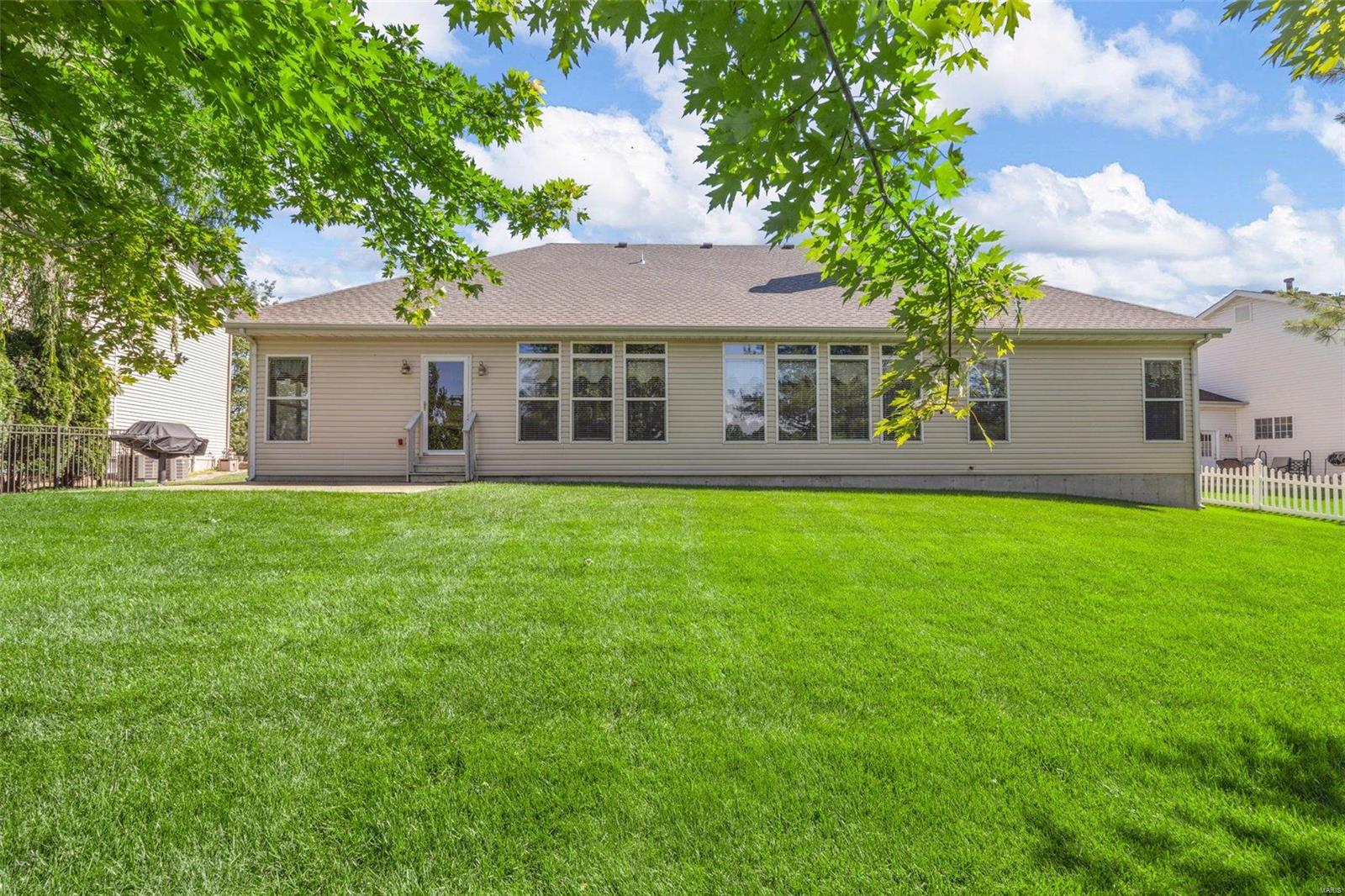 Manors At Hanley Crossing - Residential