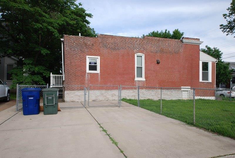 Brothers Add - Residential Lease