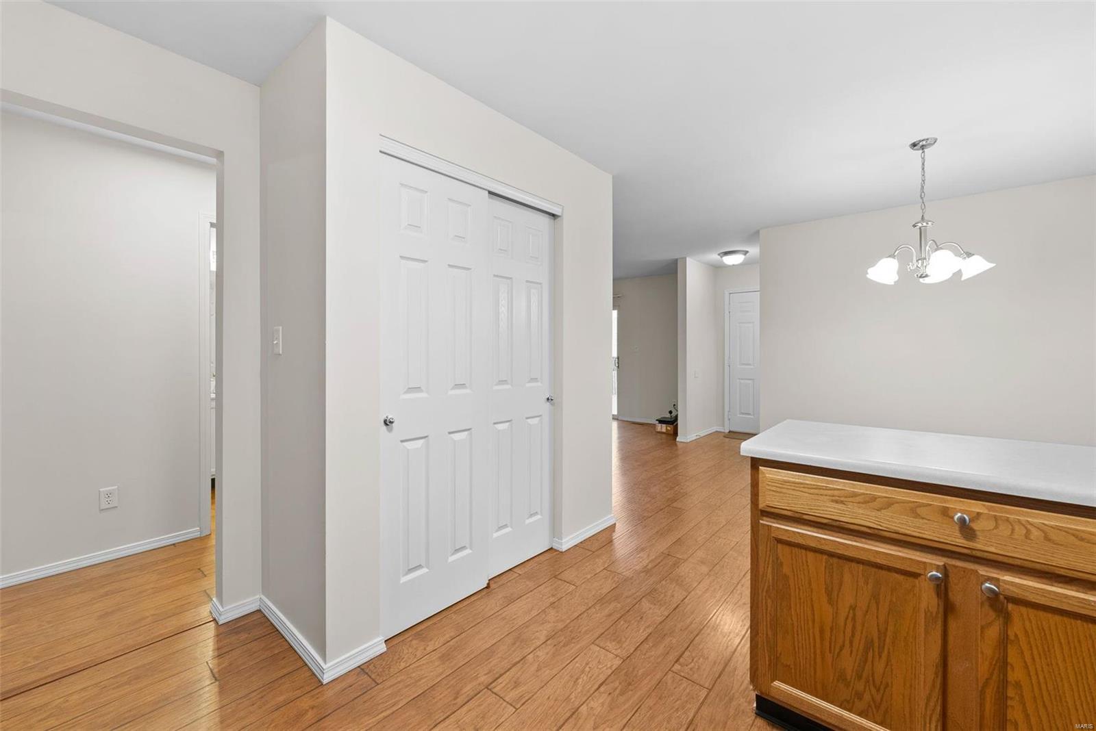 O'Fallon, Missouri 63368, United States, 3 Bedrooms Bedrooms, ,3 BathroomsBathrooms,Residential,Pending,34946