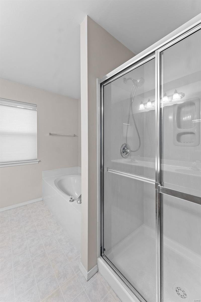 O'Fallon, Missouri 63368, United States, 3 Bedrooms Bedrooms, ,3 BathroomsBathrooms,Residential,Pending,34946