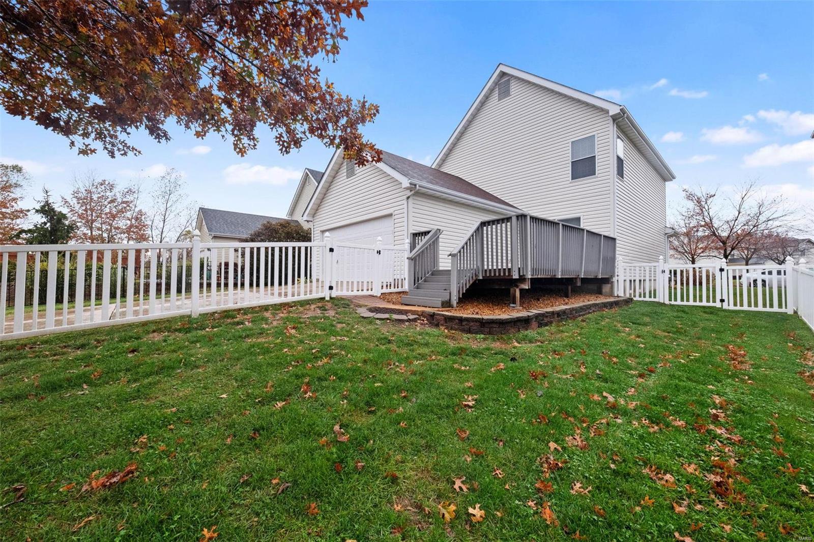 O'Fallon, Missouri 63368, United States, 3 Bedrooms Bedrooms, ,3 BathroomsBathrooms,Residential,Pending,34946