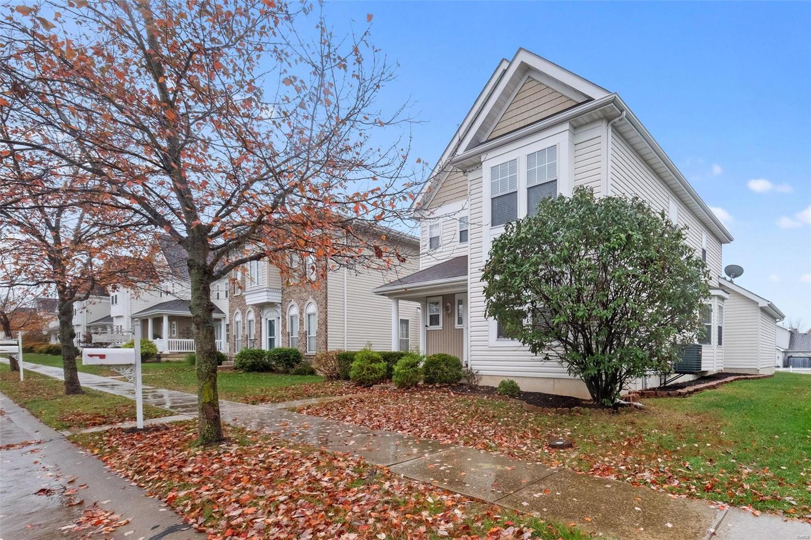 O'Fallon, Missouri 63368, United States, 3 Bedrooms Bedrooms, ,3 BathroomsBathrooms,Residential,Pending,34946