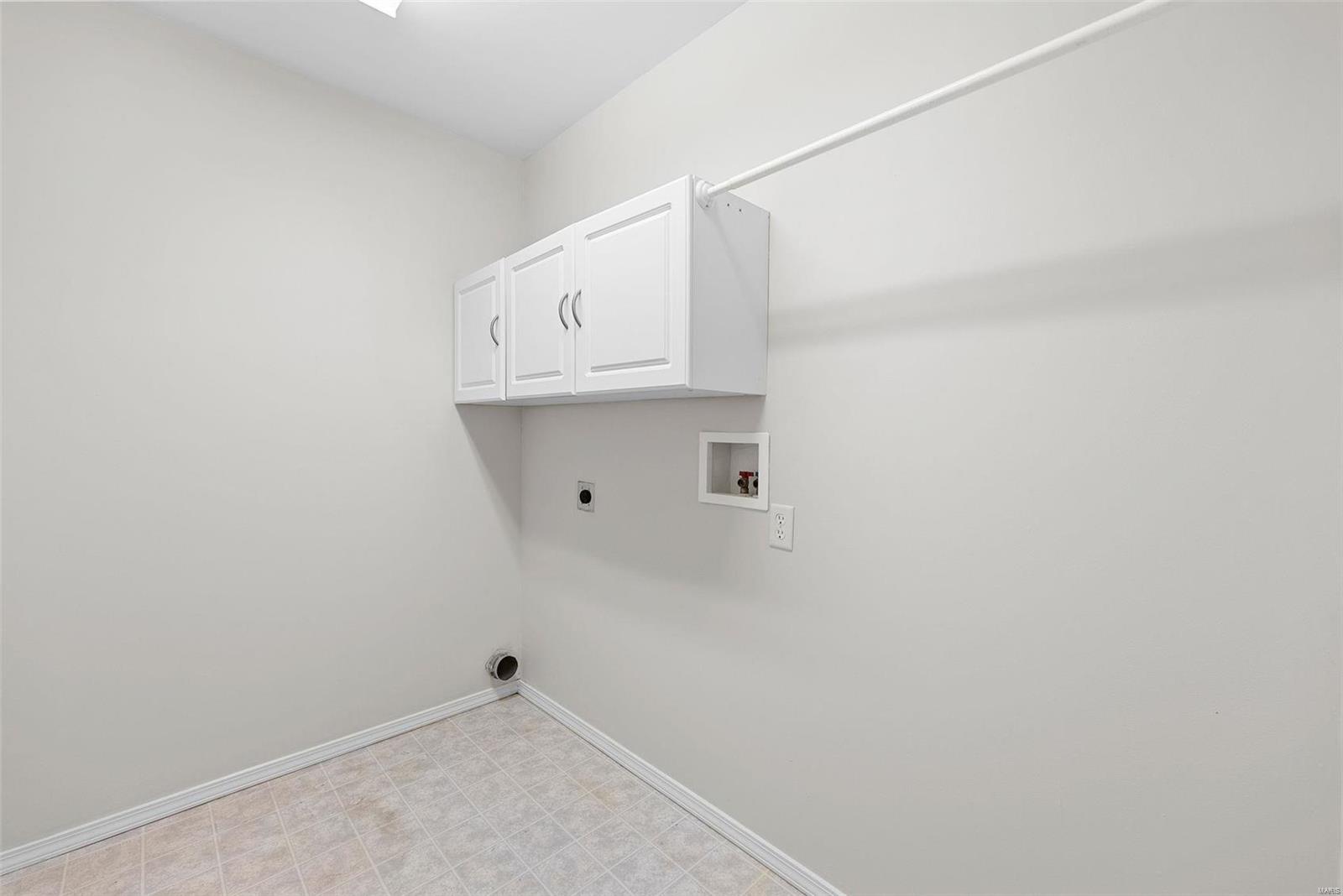 O'Fallon, Missouri 63368, United States, 3 Bedrooms Bedrooms, ,3 BathroomsBathrooms,Residential,Pending,34946