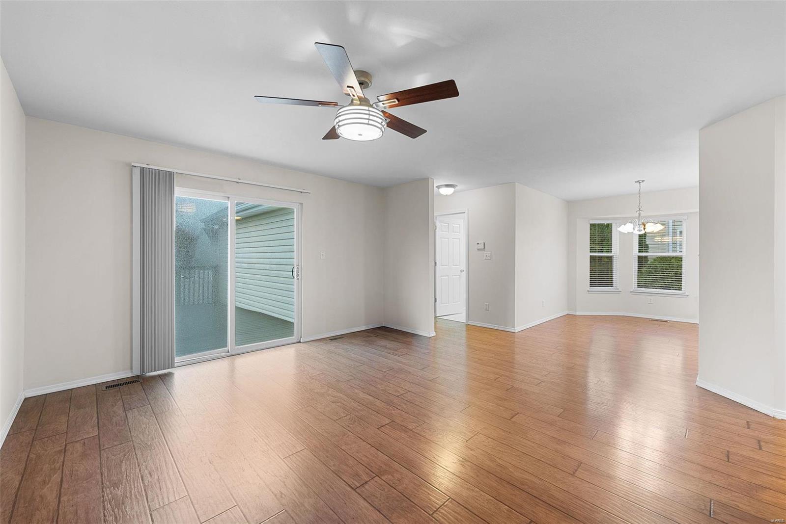 O'Fallon, Missouri 63368, United States, 3 Bedrooms Bedrooms, ,3 BathroomsBathrooms,Residential,Pending,34946