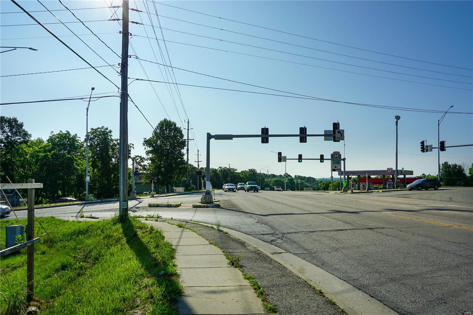 1349 E Hwy 72