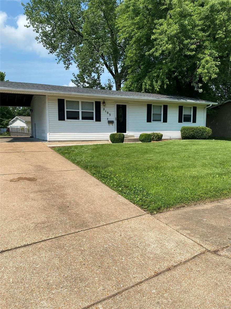 PRICE ADJUSTMENT….SELLER MOTIVATED!!!3 BEDROOM, 1 BATH HOME LOCATED IN SOUGHT AFTER HAZELWOOD WEST SCHOOL DISTRICT….FRESHLY PAINTED & WOOD FLOORING THHROUGOUT.   KITCHEN HAS NEW FLOOR, REFRIGERATOR, GAS RANGE, DISHWASHER, GARDEN WINDOW AND GOOD COUNTER SPACE.
3 SPACIOUS BEDROOMS , GENEROUS LIVING ROOM AND FULL BATH COMPLETE THE MAIN LEVEL.
FINISHED LOWER LEVEL WITH NEW CARPET AND POSSIBLE FOURTH BEDROOM OR PLAYROOM.
EXTERIOR FRESHLY PAINTED AND NEWER ROOF. LARGE YARD WITH PATIO . GREAT FOR ENTERTAINING!!