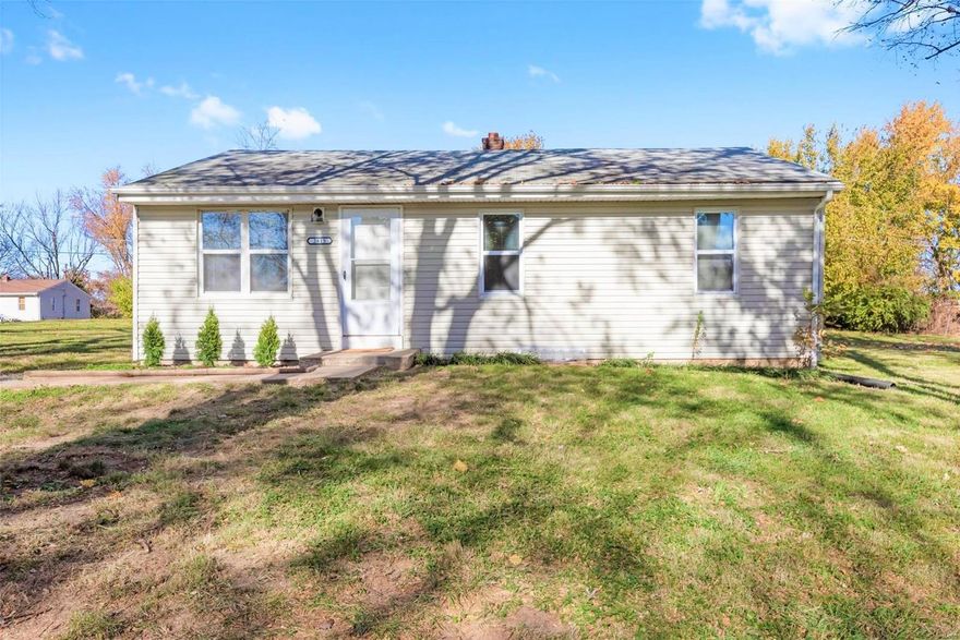 Beautifully Updated Three Bedroom Ranch Home Featuring Off-Street Gravel Driveway Parking, Updated Energy Efficient Vinyl Windows, Newer Vinyl Flooring, and Freshly Painted Throughout! Spacious Front Living Room with Walls of Windows allowing for Plenty of Natural Light adjacent to stunning Eat-In Kitchen with Overhead Ceiling Fan Lighting, Tons of Cabinetry & Counter Top Space, and Full Set of Stainless Steel Appliances to Stay! Three Generous Size Bedrooms share Updated Hallway Bathroom with Newer Vanity and Fixtures. Full Unfinished Basement Perfect for Storage or Additional Future Living Space! Enjoy the Fall Season in the Large Open Backyard. Call Your Full Time Realtor for Questions or to Schedule Your Showing Today!