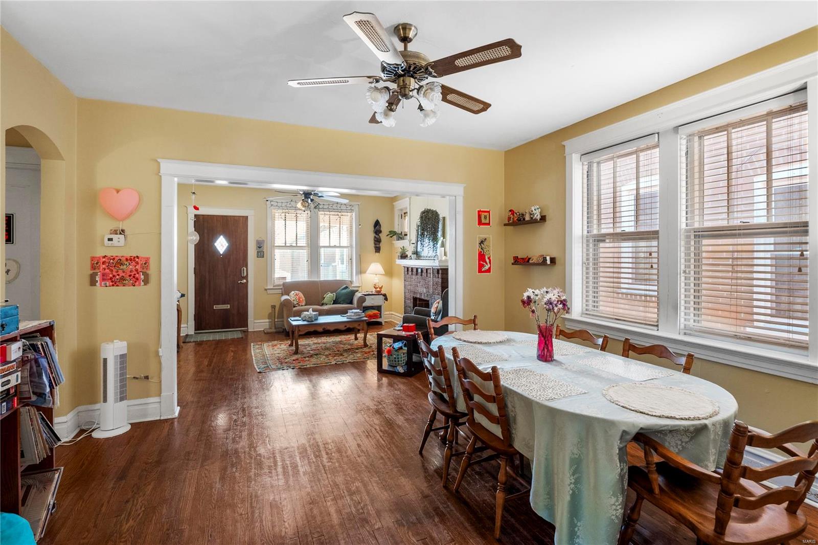 St Louis, Missouri 63116, United States, 2 Bedrooms Bedrooms, ,1 BathroomBathrooms,Residential,Active,86275