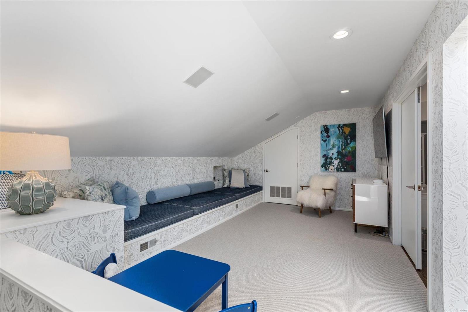 Greenbriar Lts 14 & 16 & Lt Pt 12 & - Residential