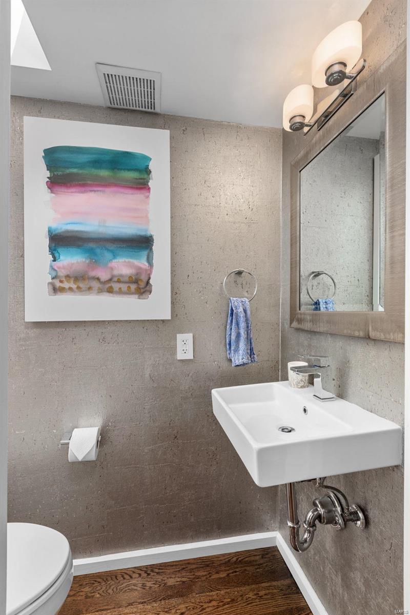 Greenbriar Lts 14 & 16 & Lt Pt 12 & - Residential