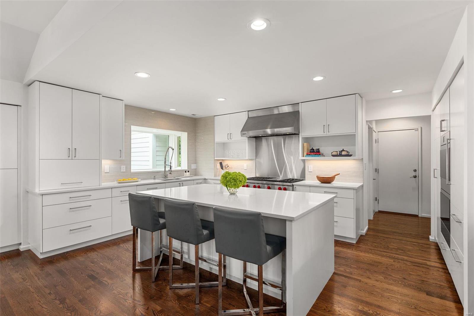 Greenbriar Lts 14 & 16 & Lt Pt 12 & - Residential