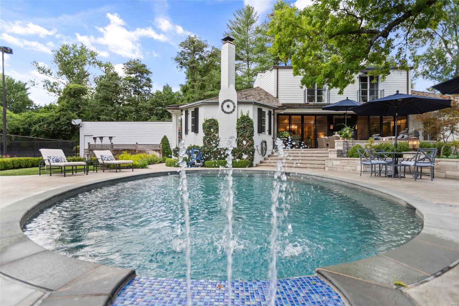 Greenbriar Lts 14 & 16 & Lt Pt 12 & - Residential