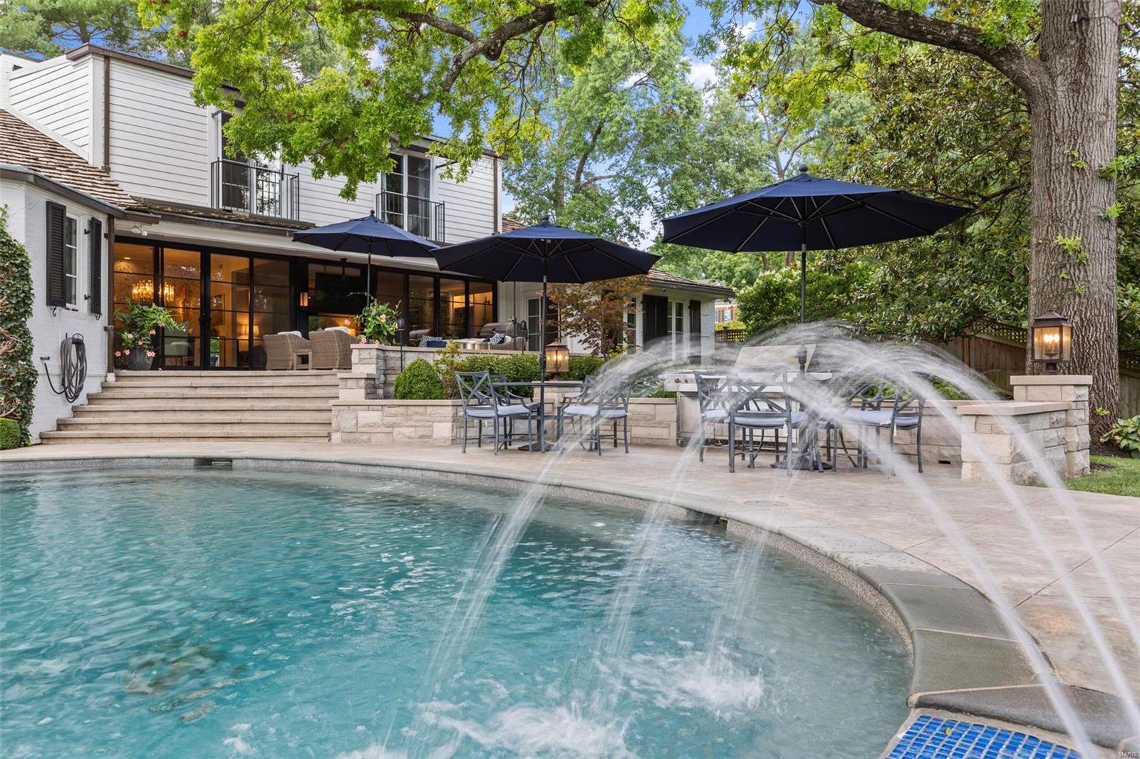 Greenbriar Lts 14 & 16 & Lt Pt 12 & - Residential